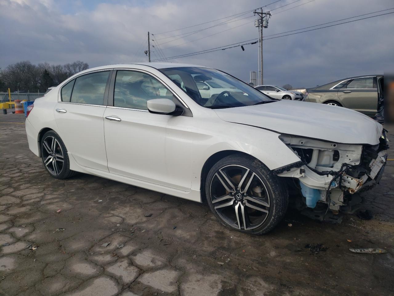 2017 Honda Accord - Image 4