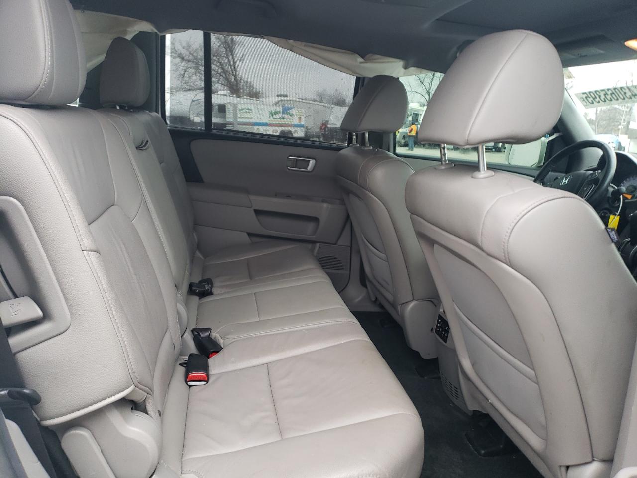 2014 Honda Pilot - Image 11