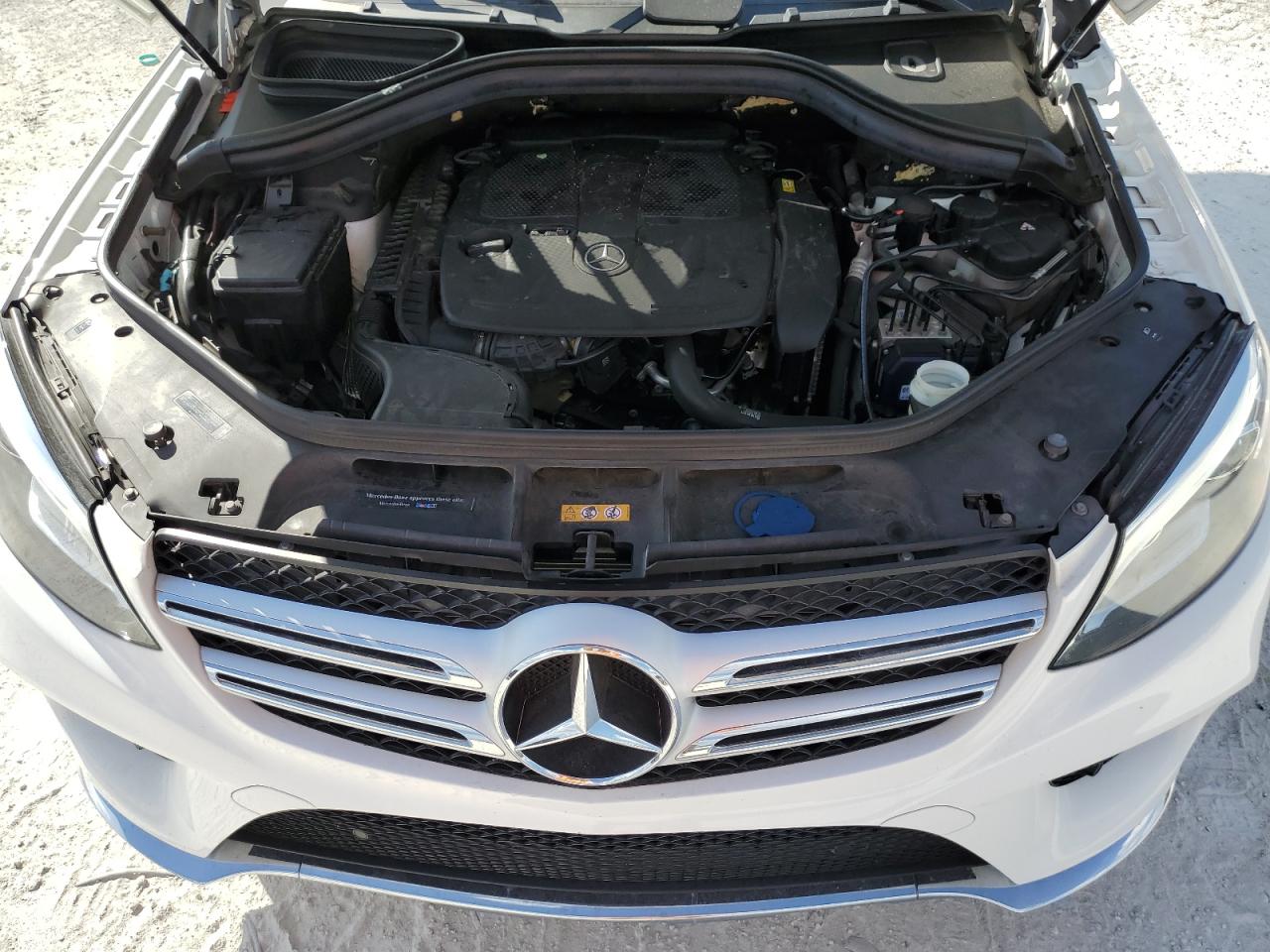 2017 Mercedes-Benz GLE - Image 12