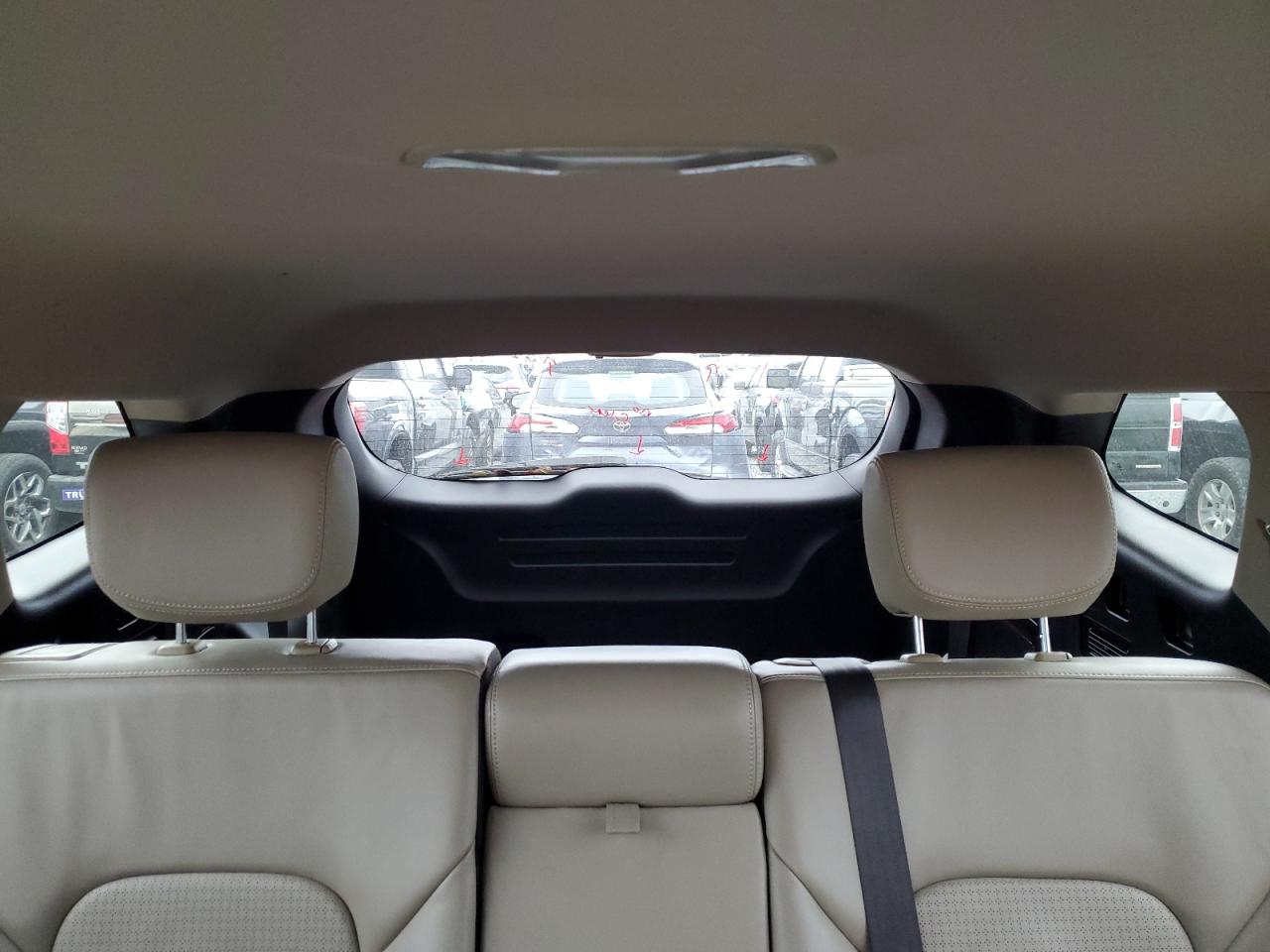 2013 Hyundai Santa Fe - Image 10