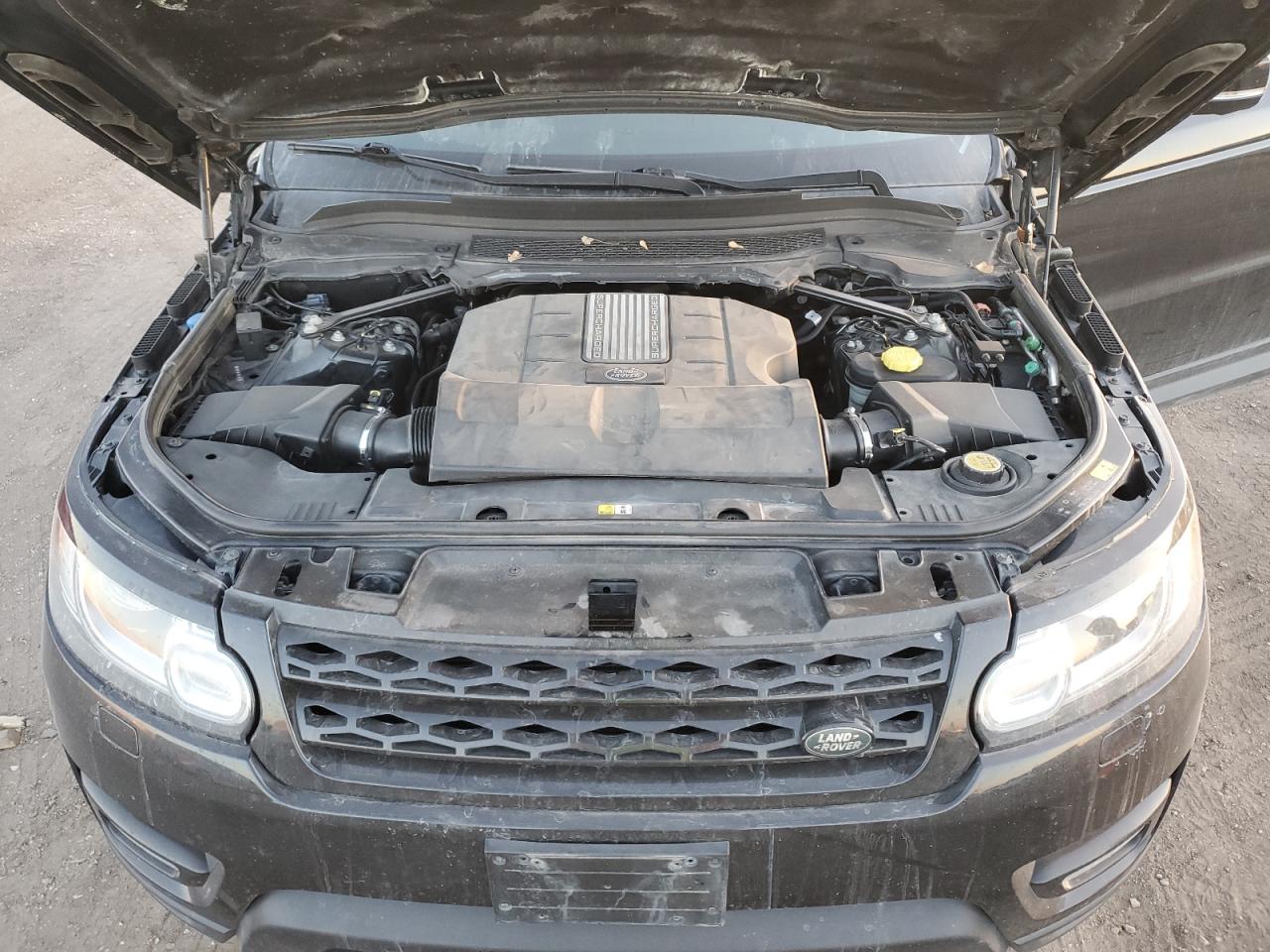 2015 Land Rover Range Rover - Image 12