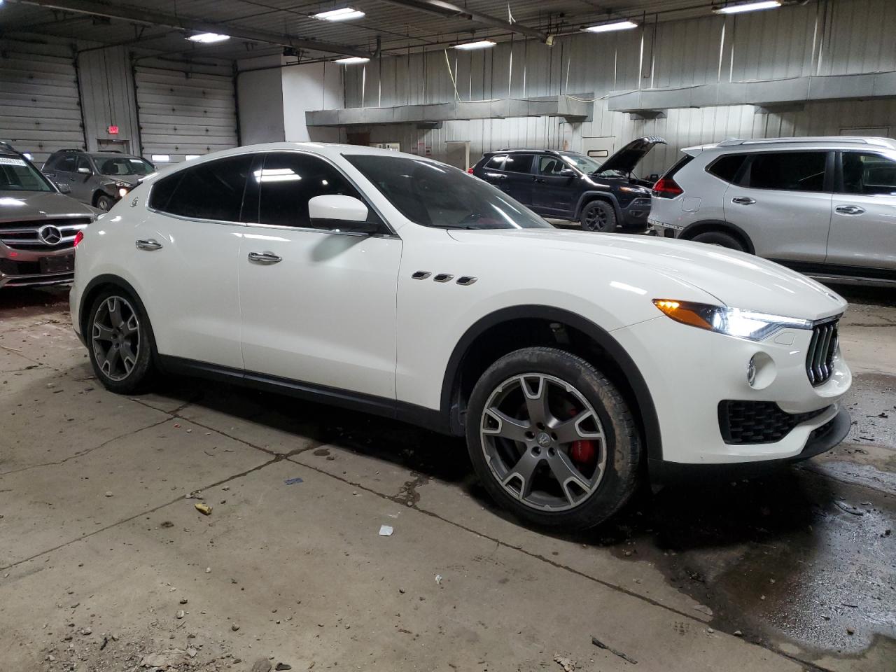2017 Maserati Levante - Image 4