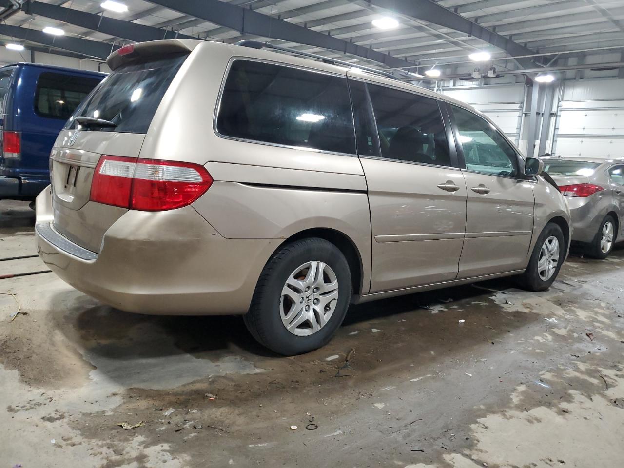 2007 Honda Odyssey - Image 3