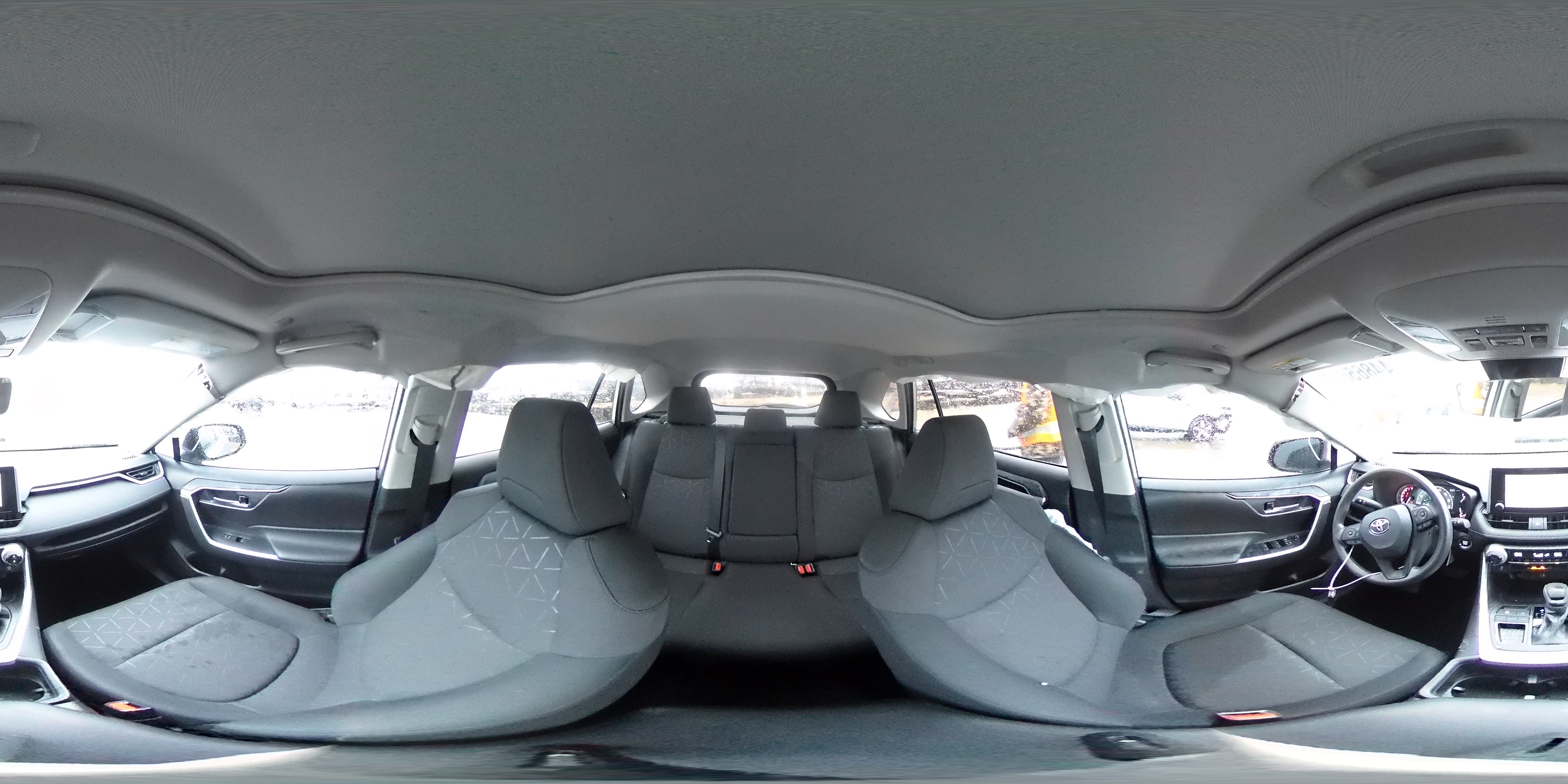 2024 Toyota RAV 4 - Image 13