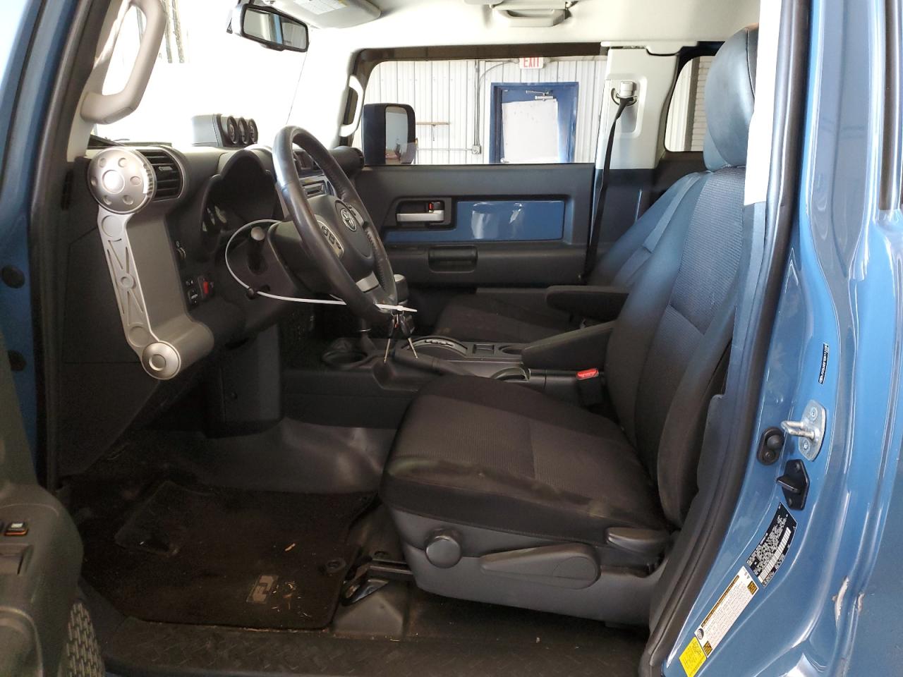 2011 Toyota FJ Cruiser - Image 7