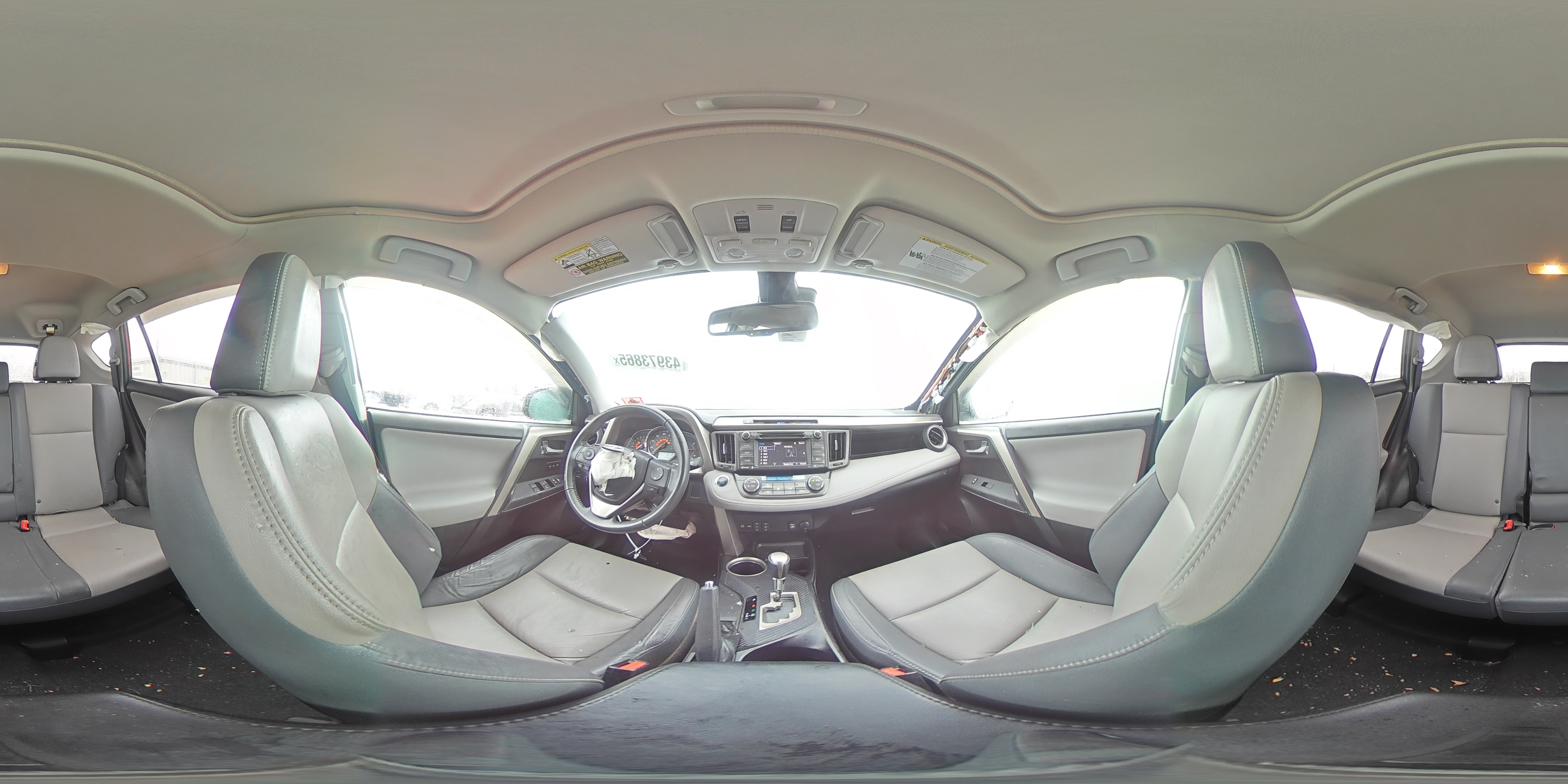 2015 Toyota RAV 4 - Image 14