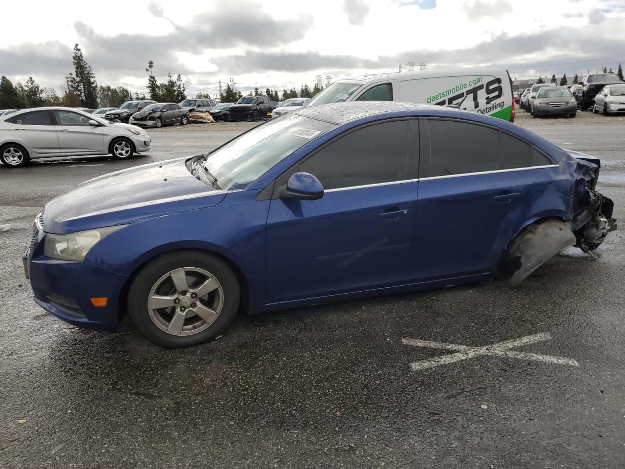 2013 Chevrolet Cruze - Image 1