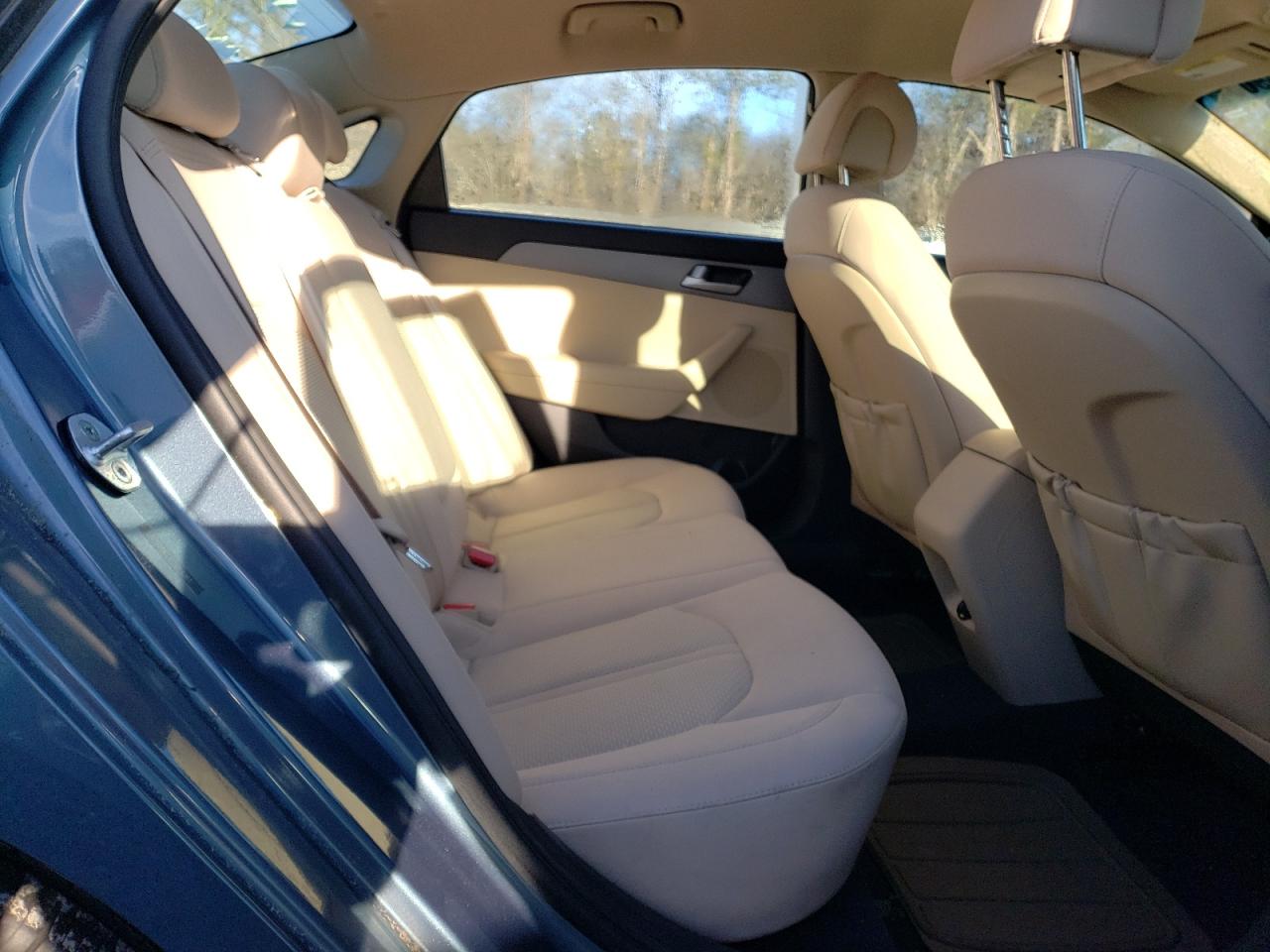 2015 Hyundai Sonata - Image 10