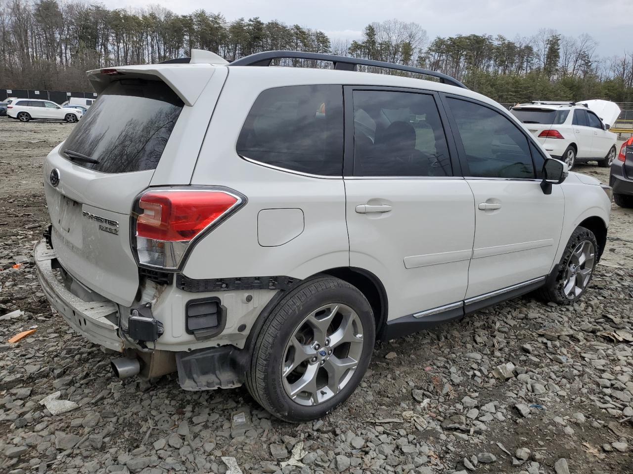 2017 Subaru Forester - Image 3