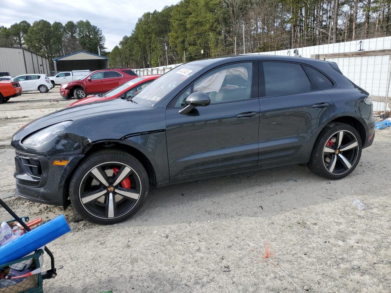 2024 Porsche Macan - Image 1