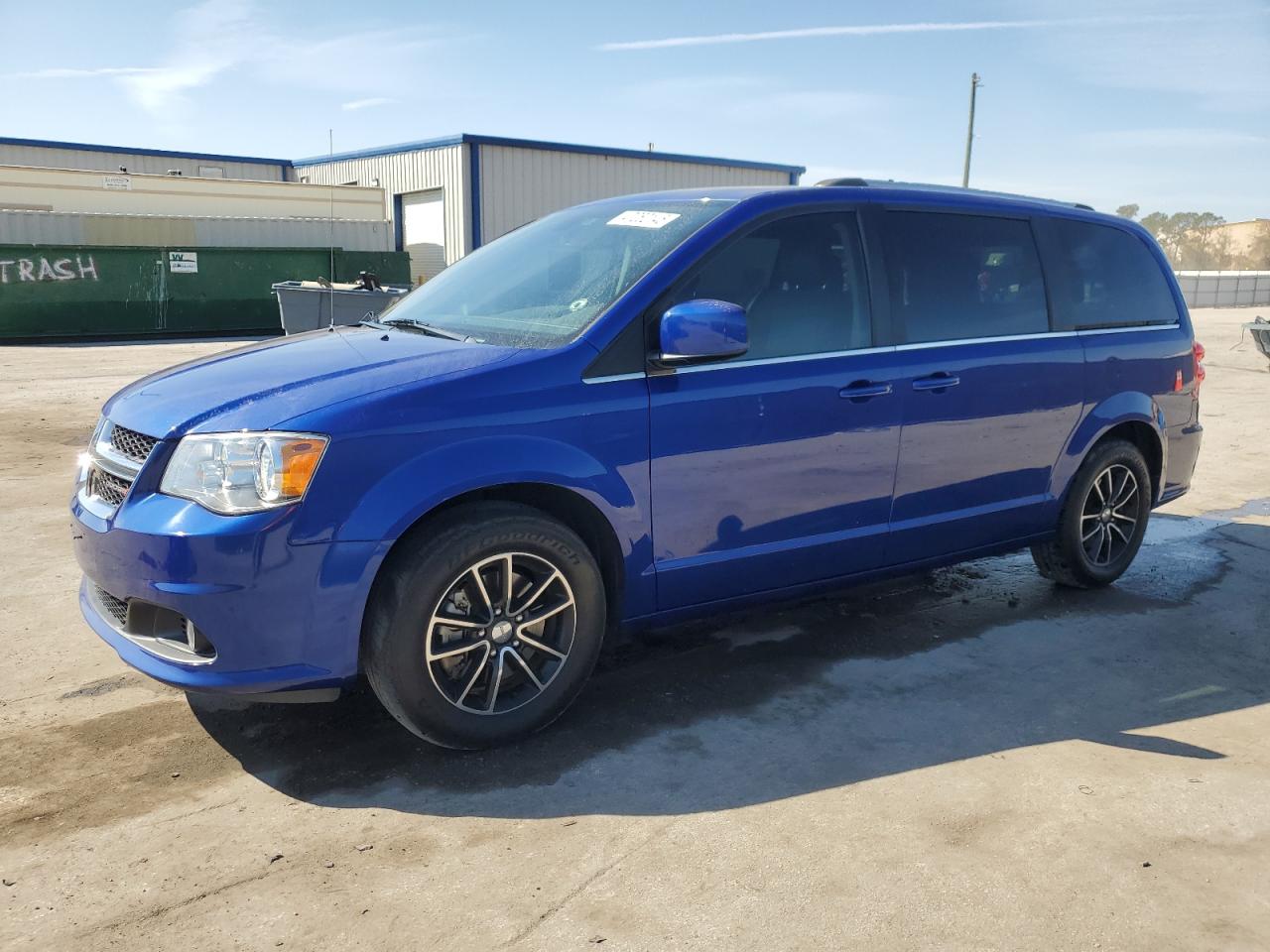 2019 Dodge Caravan - Image 1
