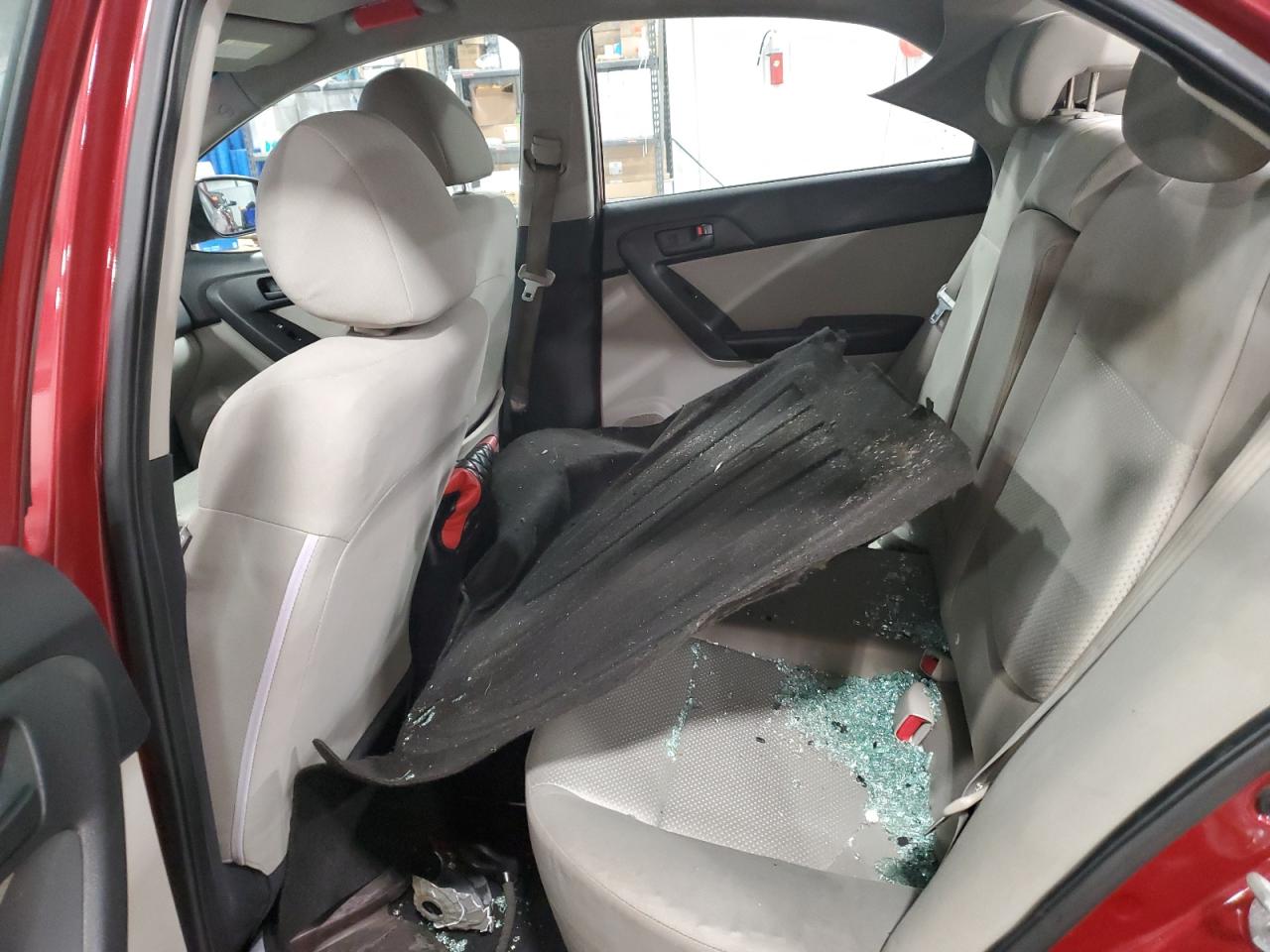 2011 Kia Forte - Image 10