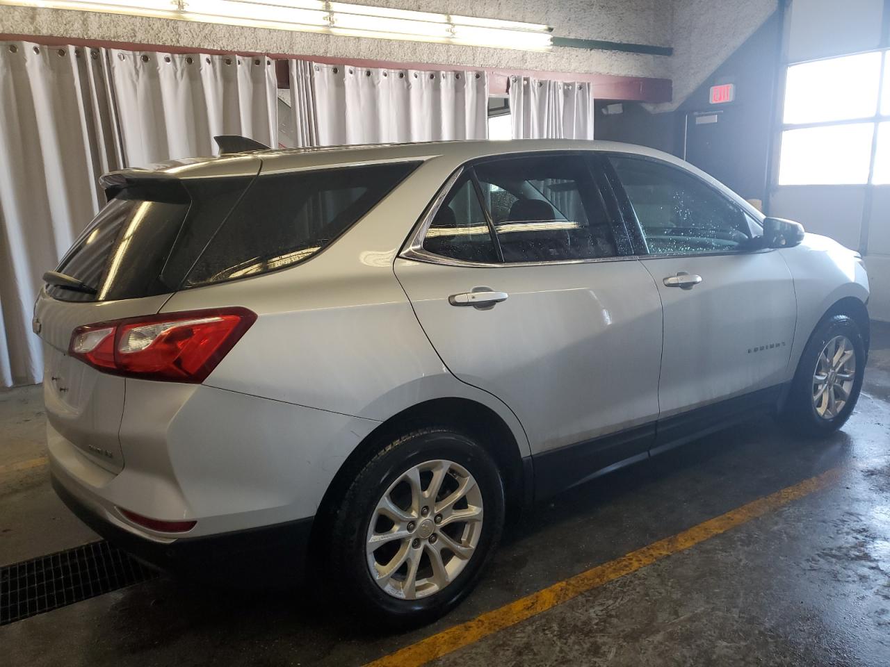 2GNAXSEV3J6215467 CHEVROLET EQUINOX 2018