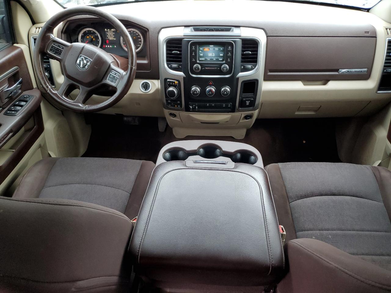 2016 RAM 1500 - Image 8