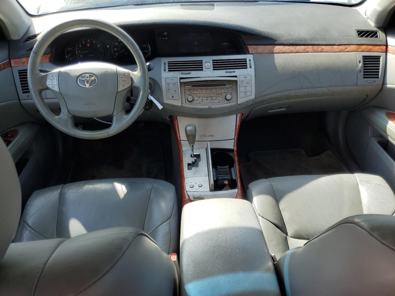 2007 Toyota Avalon - Image 8