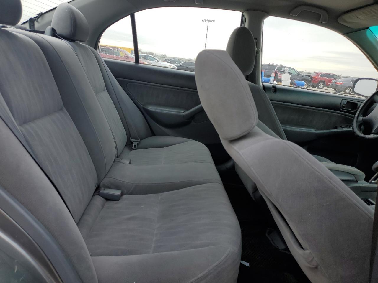 2004 Honda Civic - Image 10