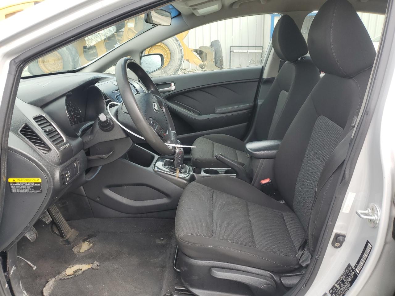 2017 Kia Forte - Image 7