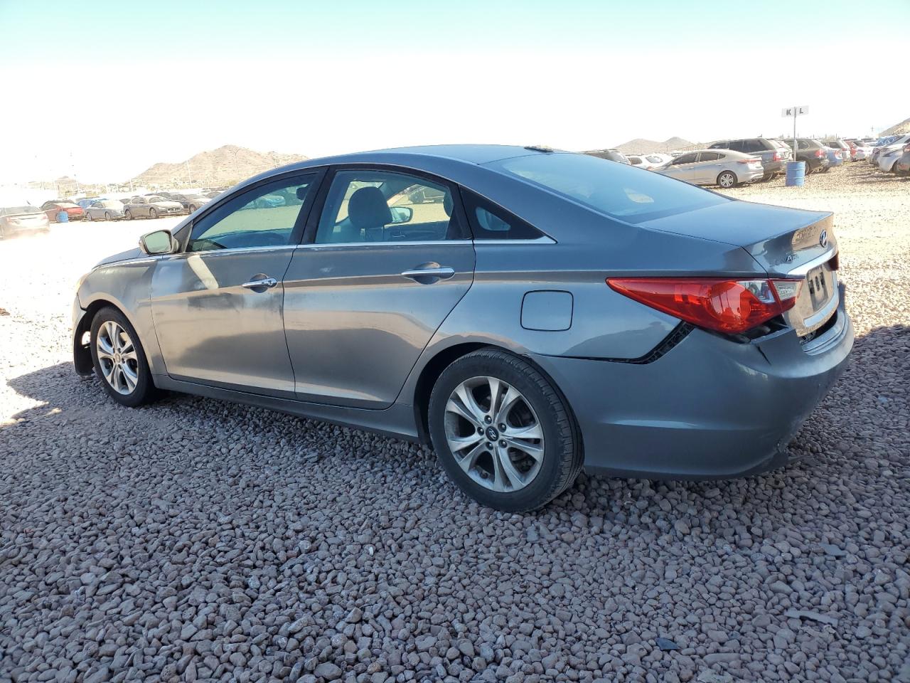 2011 Hyundai Sonata - Image 2