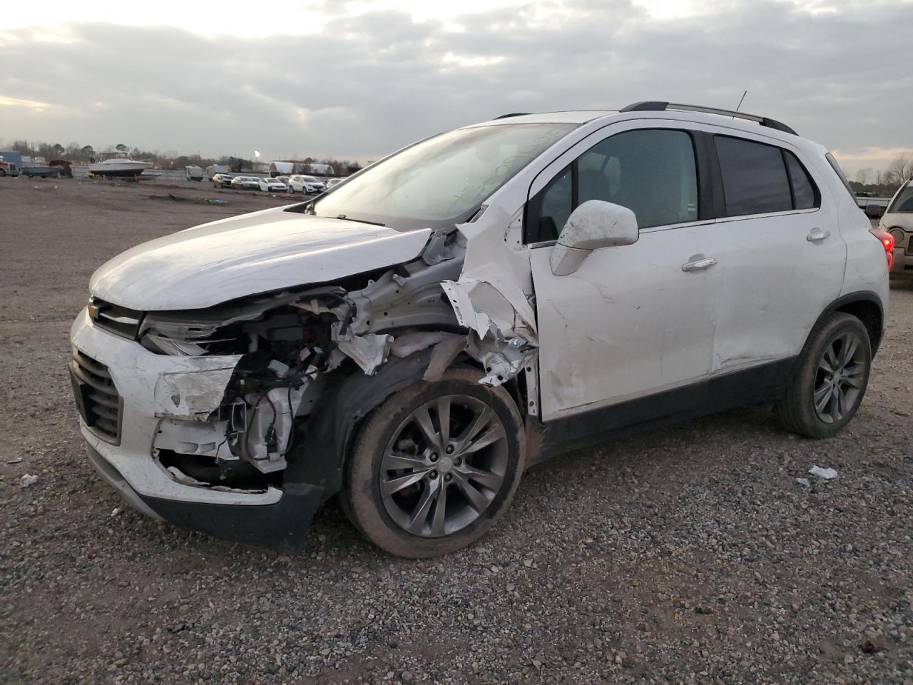 3GNCJLSB0KL325352 CHEVROLET TRAX 2019