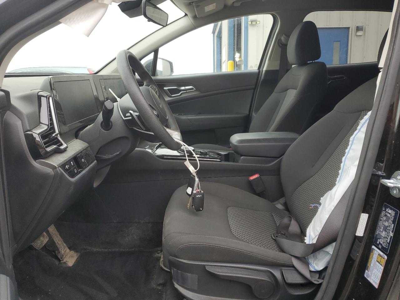 2023 Kia Sportage - Image 7