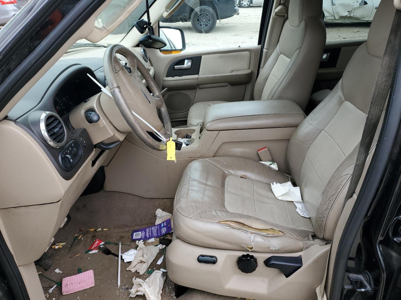 2004 Ford Expedition - Image 7