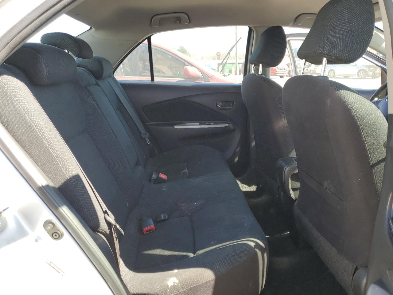 2010 Toyota Yaris - Image 10
