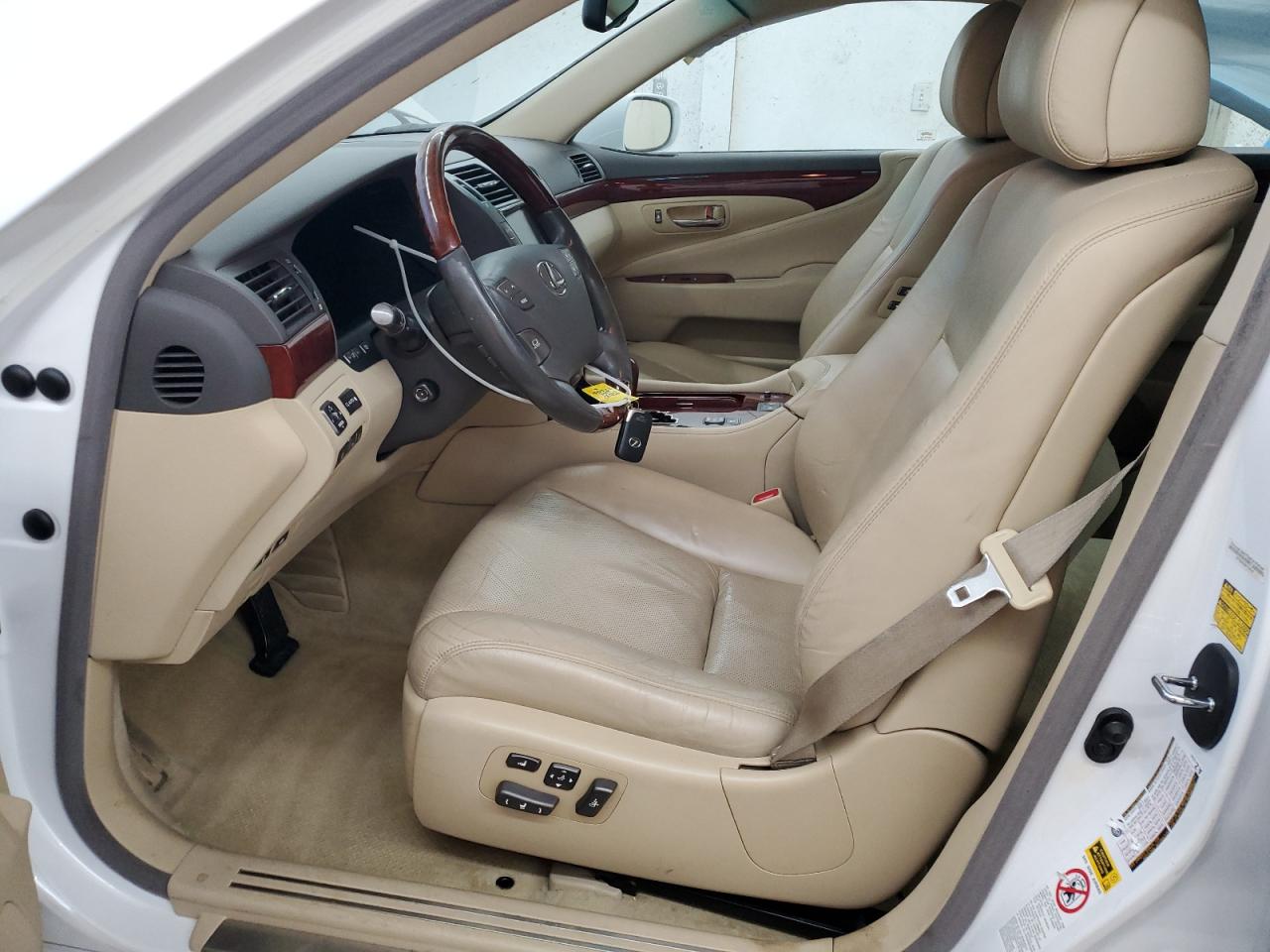 2008 Lexus LS - Image 7