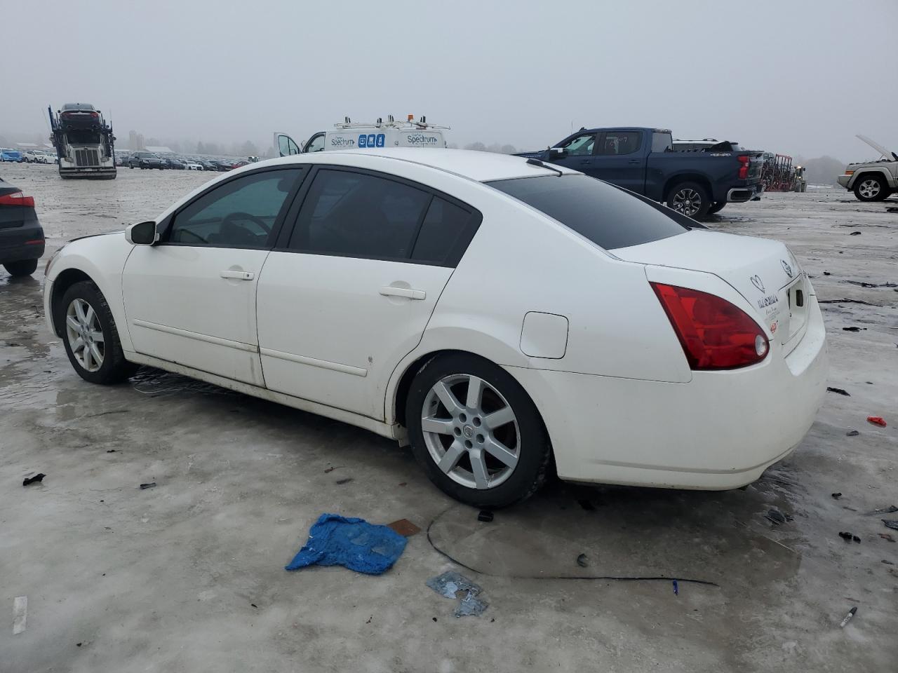 2005 Nissan Maxima - Image 2