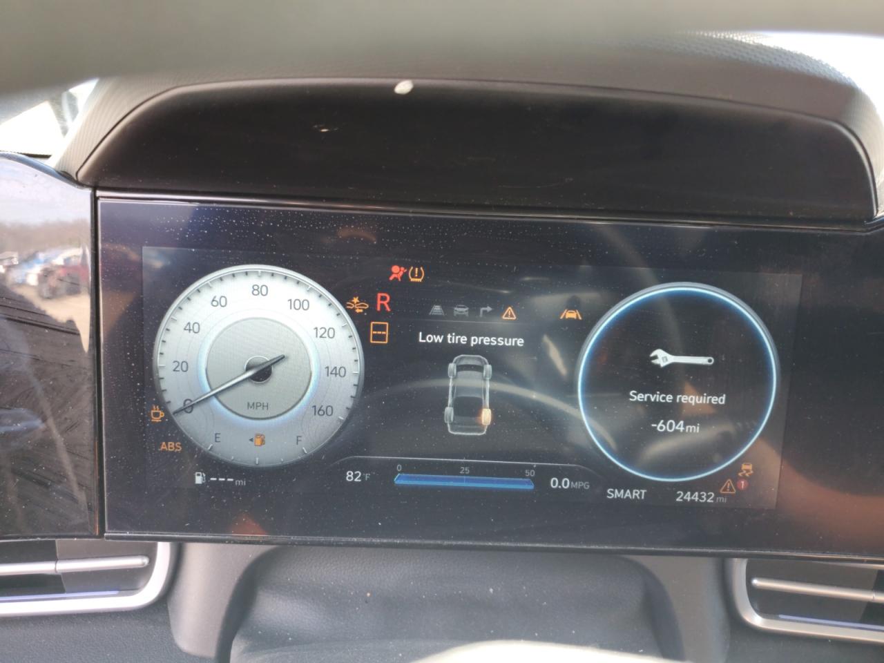 2024 Hyundai Elantra - Image 9
