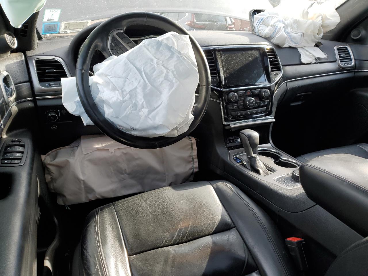 2019 Jeep Grand Cherokee - Image 8