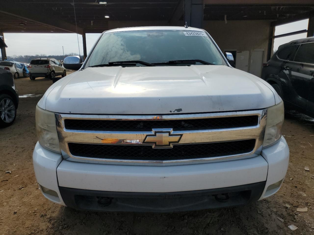 2008 Chevrolet Silverado - Image 5