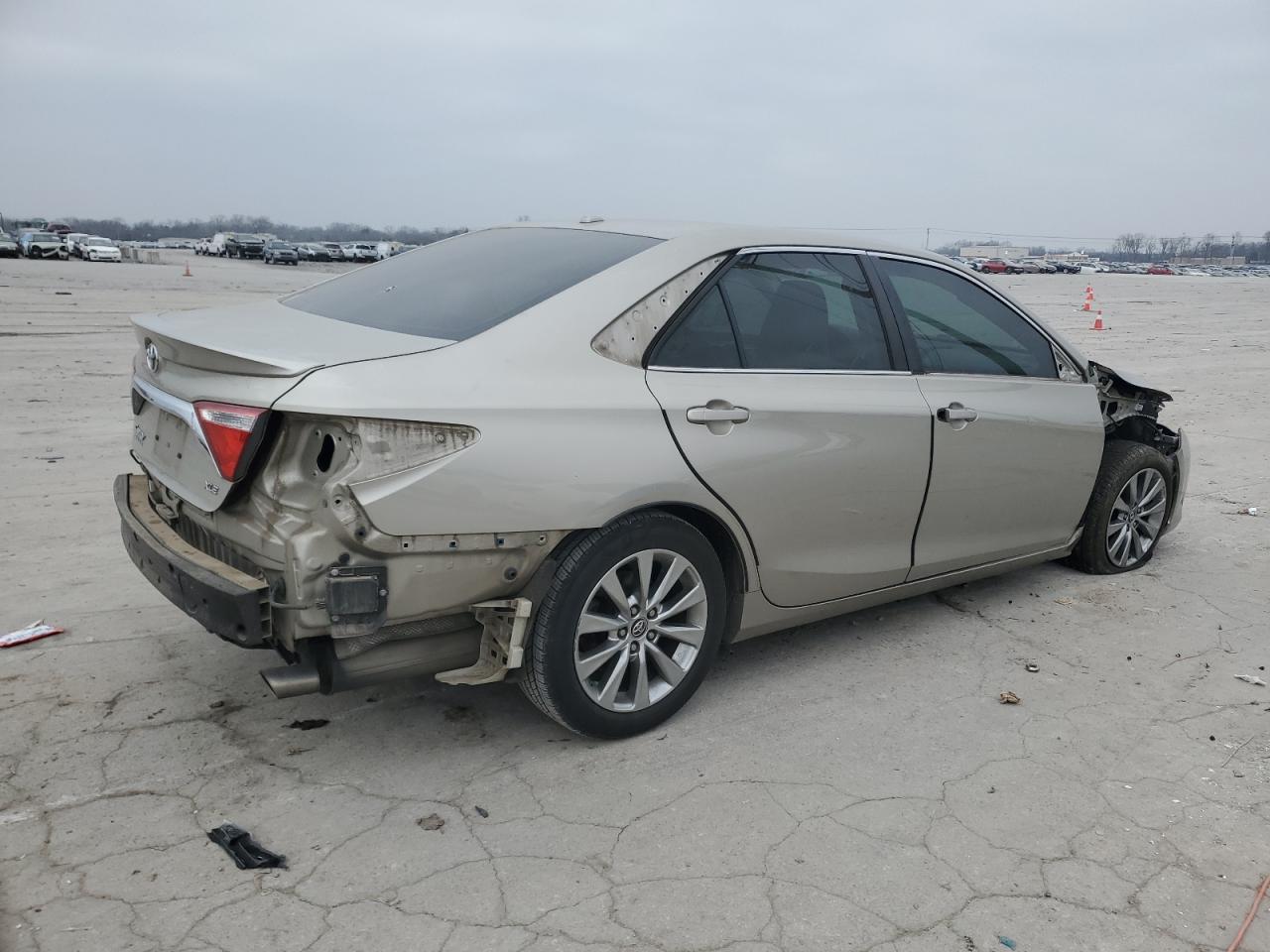 2015 Toyota Camry - Image 3