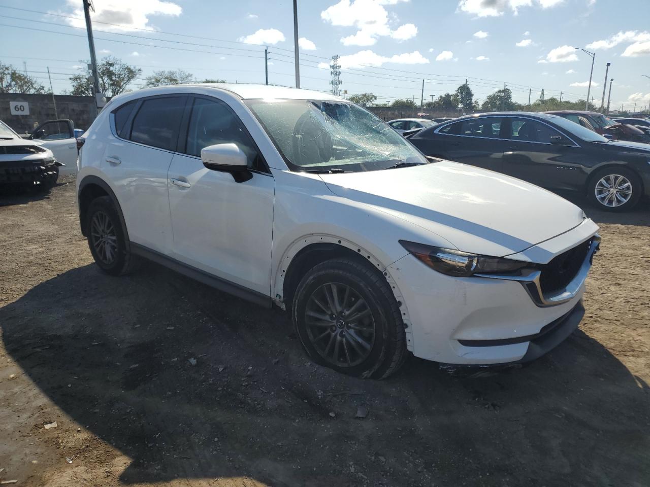 2017 Mazda CX-5 - Image 4