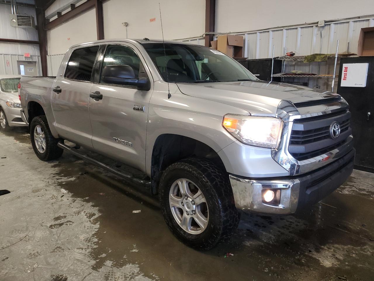 2014 Toyota Tundra - Image 4
