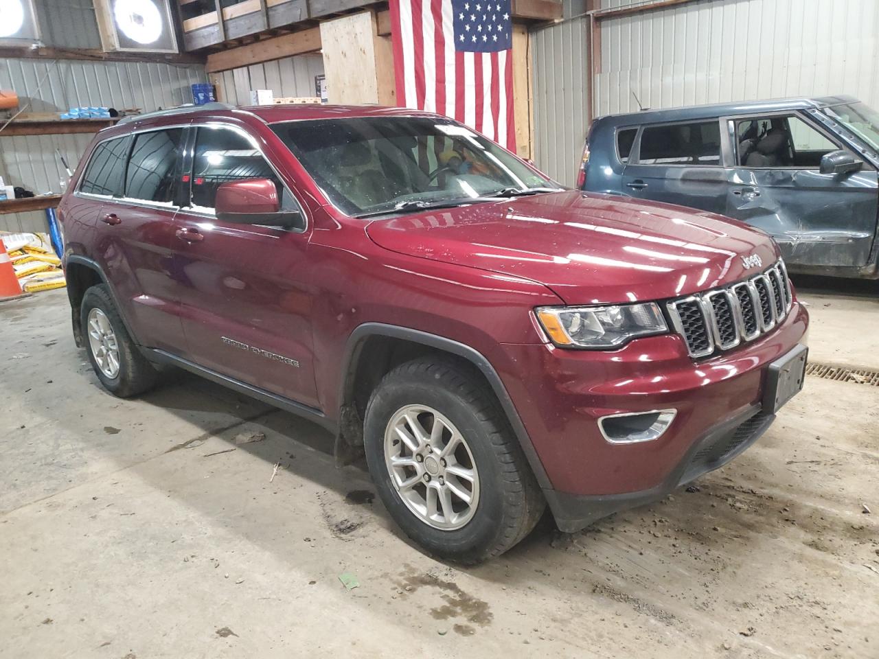 2018 Jeep Grand Cherokee - Image 4