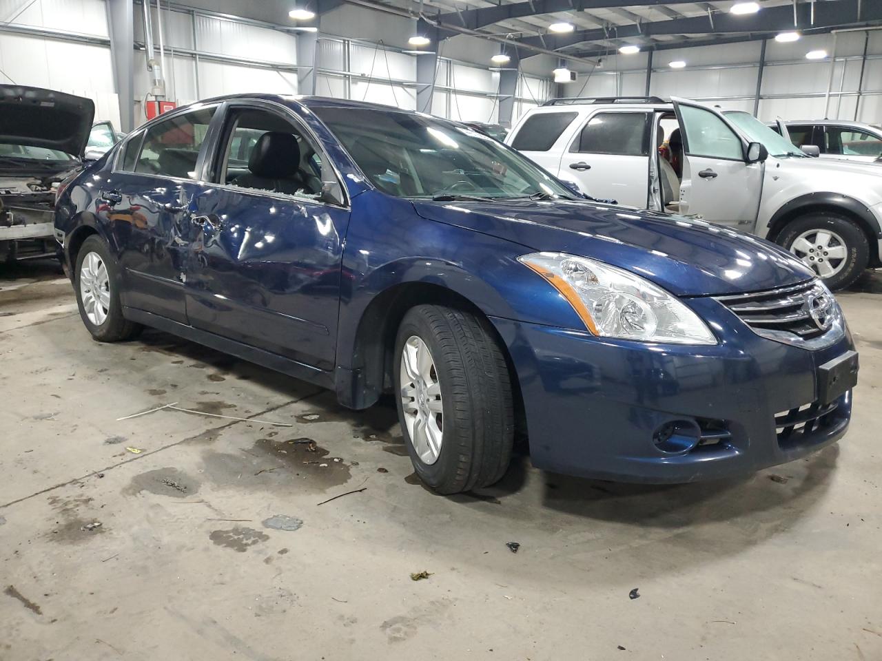 2010 Nissan Altima - Image 4