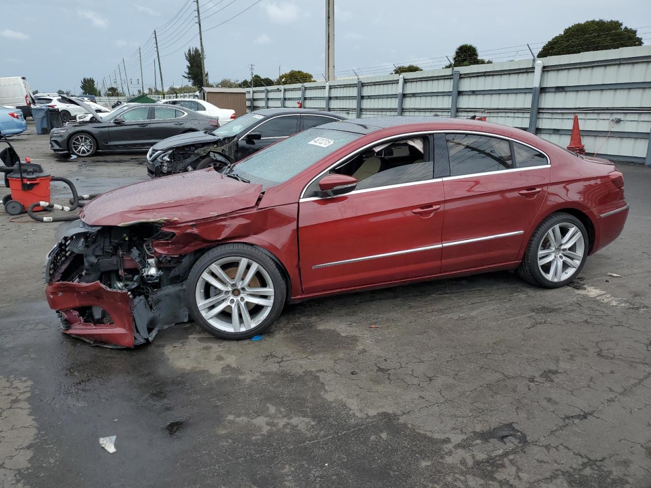 2013 Volkswagen Passat CC - Image 1