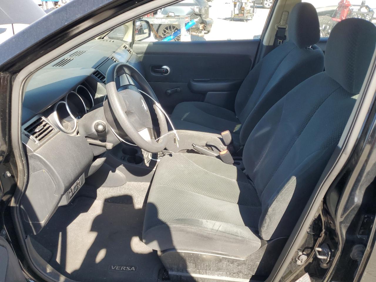 2011 Nissan Versa - Image 7