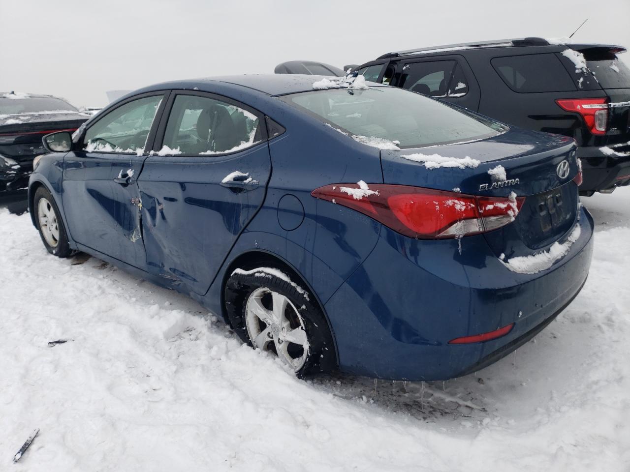 2015 Hyundai Elantra - Image 2