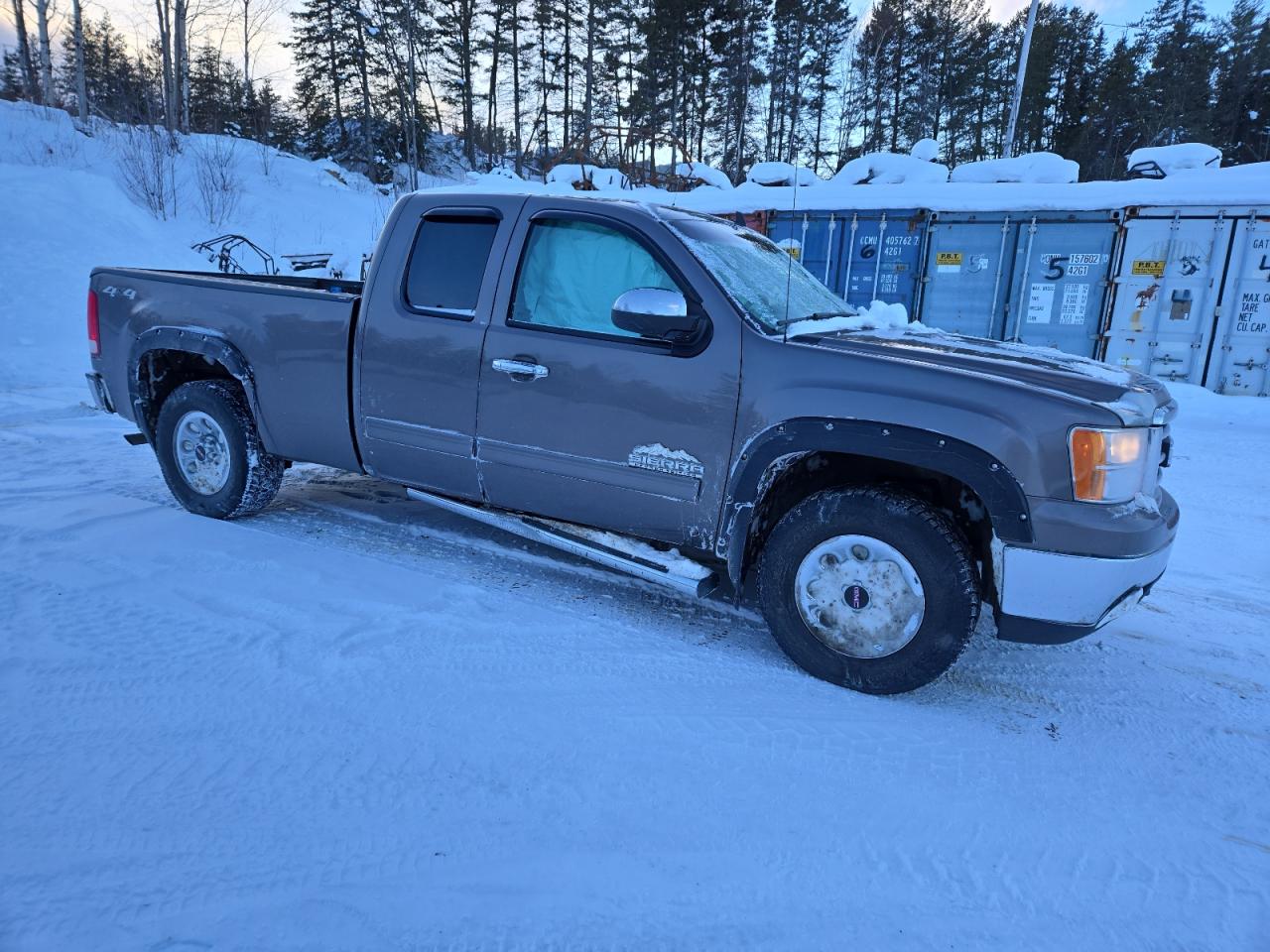 2013 GMC Sierra - Image 4