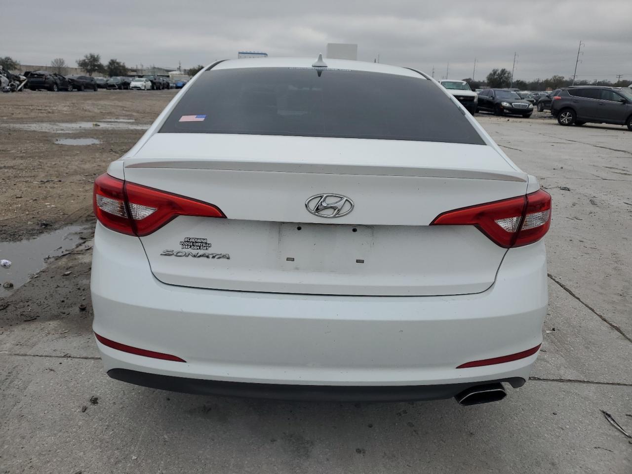 2017 Hyundai Sonata - Image 6
