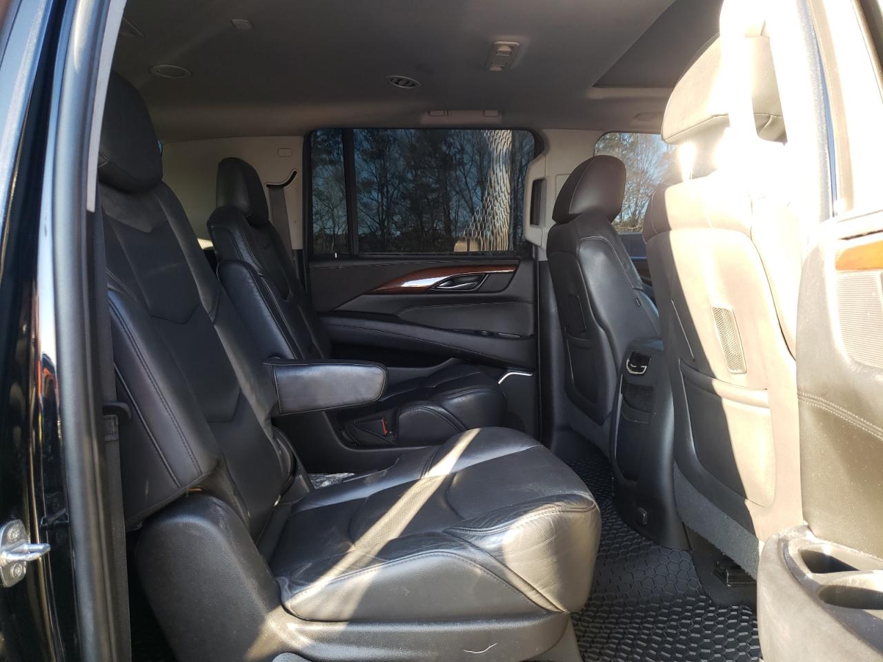 2019 Cadillac Escalade - Image 11