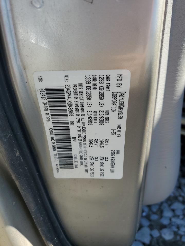 2005 Dodge Caravan - Image 13