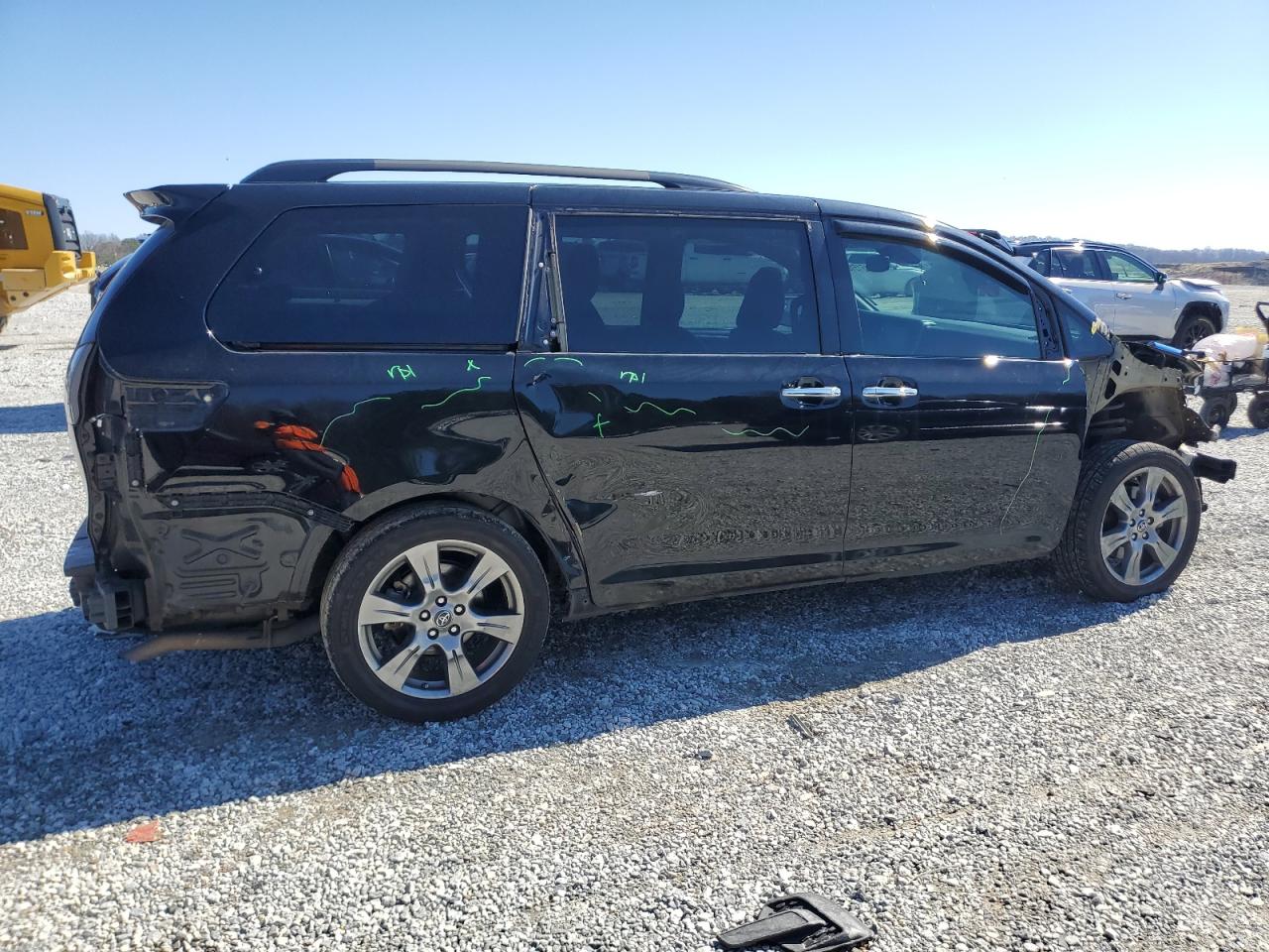 2018 Toyota Sienna - Image 3