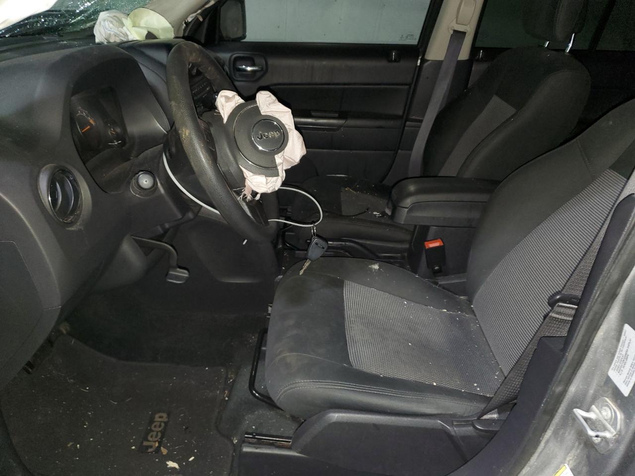 2016 Jeep Liberty (Patriot) - Image 7