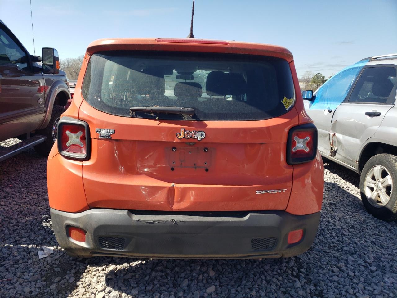 2015 Jeep Renegade - Image 6
