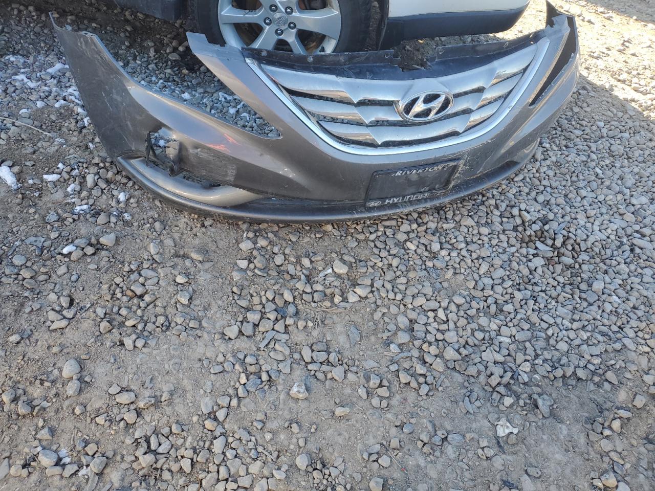 2012 Hyundai Sonata - Image 14