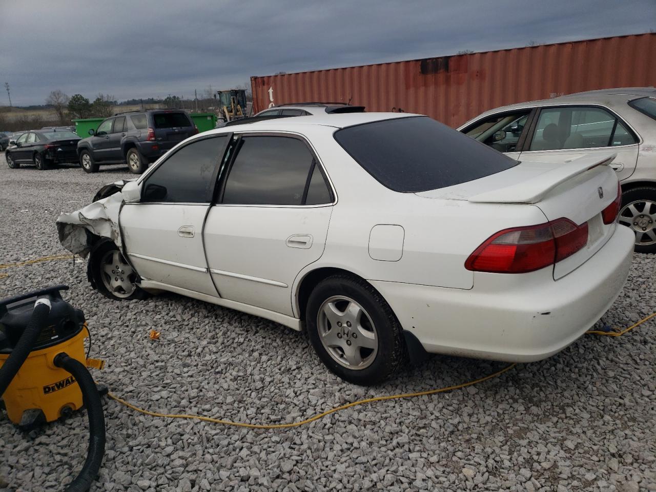 1999 Honda Accord - Image 2