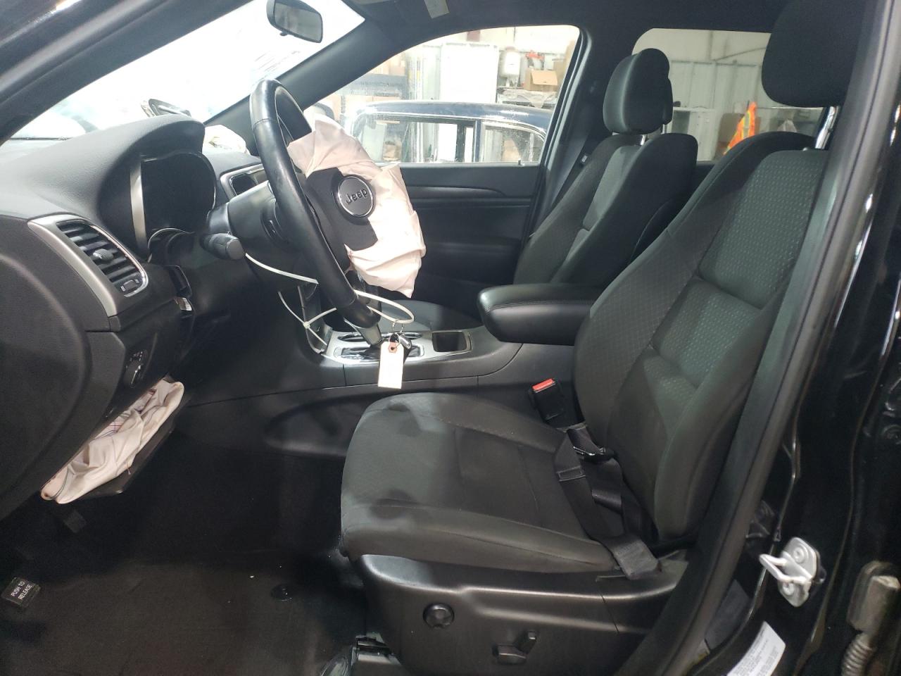 2018 Jeep Grand Cherokee - Image 7