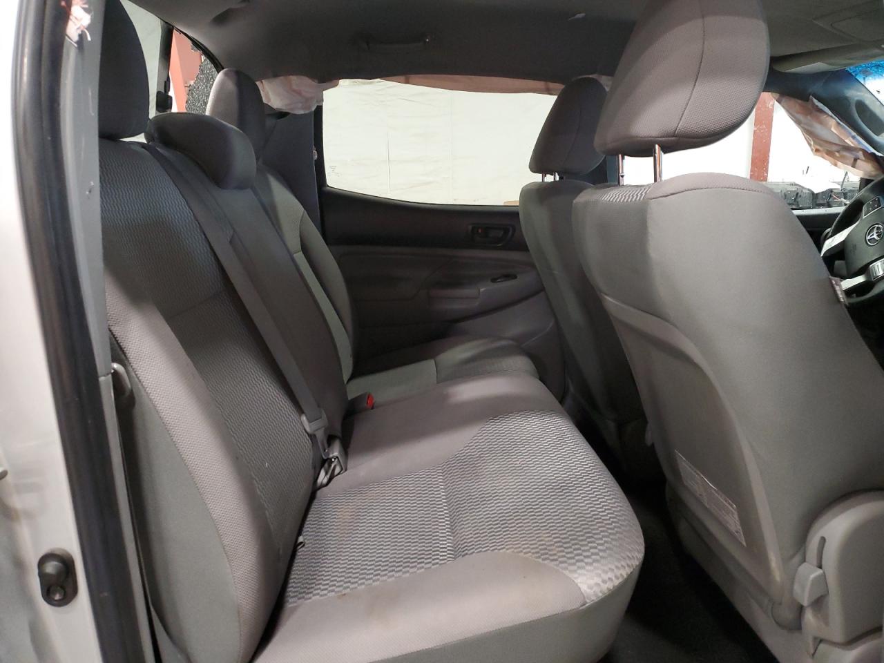 2013 Toyota Tacoma - Image 10